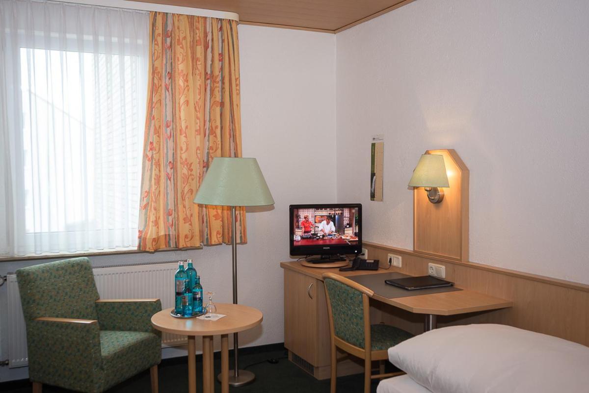 Hotel-Gasthof Weisses Ross Schwaig bei Nürnberg Exterior foto